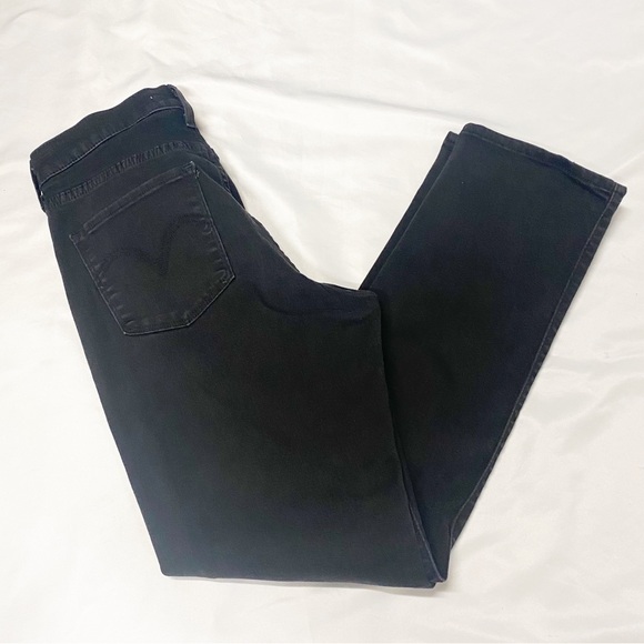 Levi’s Womens Soft Black Classic Straight Jeans - Picture 7 of 11